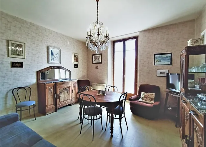 T2 Aix-les-bains, Lumineux, Animaux Acceptes, Parking - Fr-1-555-48 Apartment *